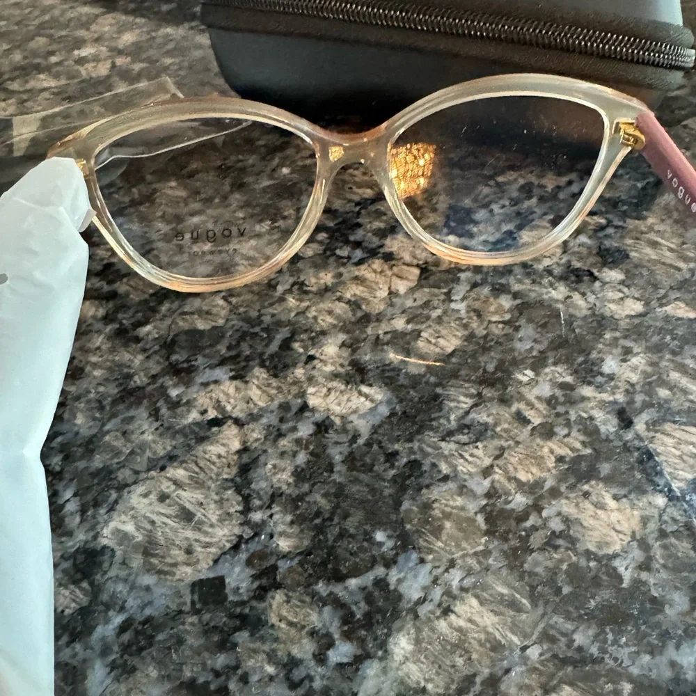Vogue Eyeglasses Frames Only,‎ With Case New 140 Pink accent 7318